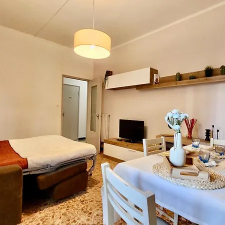 150 Mt From The Sea, Spacious Onebedroom * لوانو