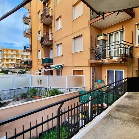 150 Mt From The Sea, Spacious Onebedroom Apartamento *