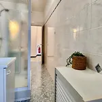 150 Mt From The Sea, Spacious Onebedroom * Loano